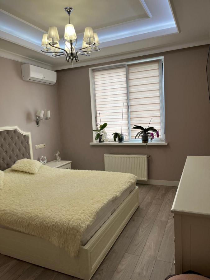Apartament In The Center Of Chisináu Exterior foto